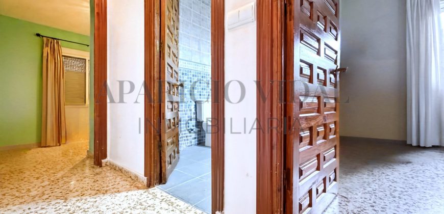 Gran chalet independiente en Alhaurín de la Torre con piscina y amplios jardines