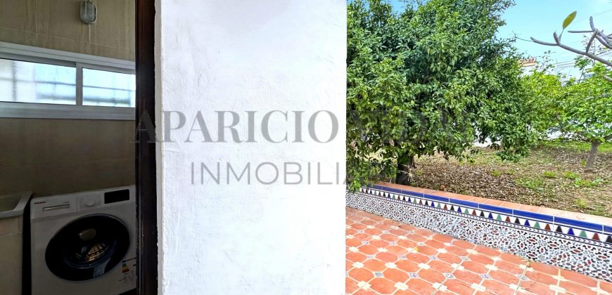 Gran chalet independiente en Alhaurín de la Torre con piscina y amplios jardines