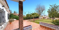 Gran chalet independiente en Alhaurín de la Torre con piscina y amplios jardines