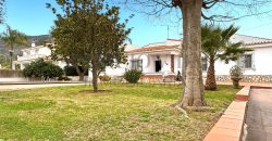 Gran chalet independiente en Alhaurín de la Torre con piscina y amplios jardines