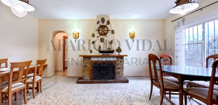 Gran chalet independiente en Alhaurín de la Torre con piscina y amplios jardines