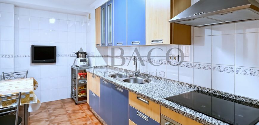 Piso reformado ideal para familias con garaje, trastero y amplias zonas comunes – Ciudad Jardín, Málaga