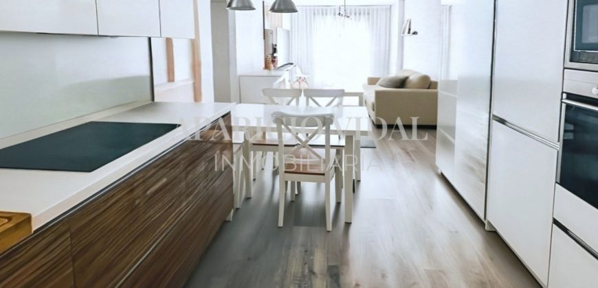 PISO TOTALMENTE REFORMADO EN TEATINOS – UBICACIÓN INMEJORABLE Y LISTO PARA ENTRAR A VIVIR