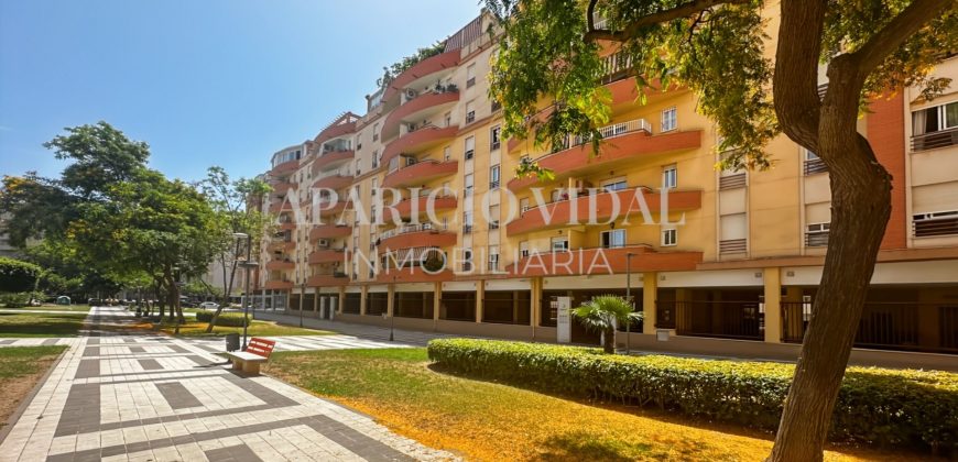 PISO TOTALMENTE REFORMADO EN TEATINOS – UBICACIÓN INMEJORABLE Y LISTO PARA ENTRAR A VIVIR