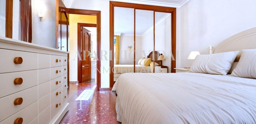 🌿 Elegancia y amplitud en la prestigiosa Calle República Argentina – El Limonar, Málaga