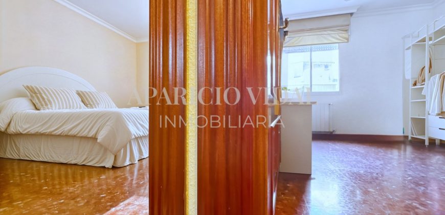🌿 Elegancia y amplitud en la prestigiosa Calle República Argentina – El Limonar, Málaga