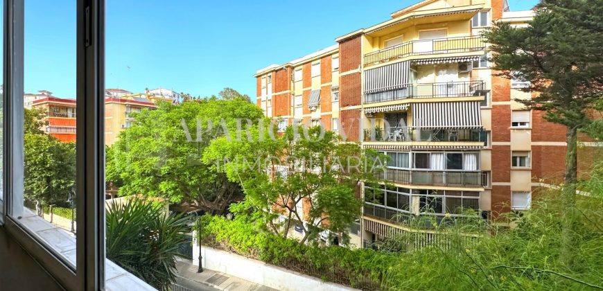 🌿 Elegancia y amplitud en la prestigiosa Calle República Argentina – El Limonar, Málaga
