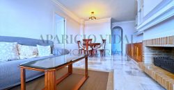Ático dúplex con solárium y vistas al mar en Cala del Moral