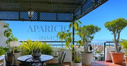 Ático dúplex con solárium y vistas al mar en Cala del Moral