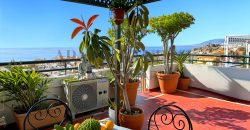 Ático dúplex con solárium y vistas al mar en Cala del Moral