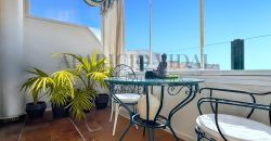 Ático dúplex con solárium y vistas al mar en Cala del Moral