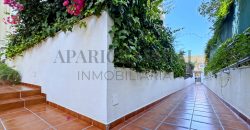 Ático dúplex con solárium y vistas al mar en Cala del Moral