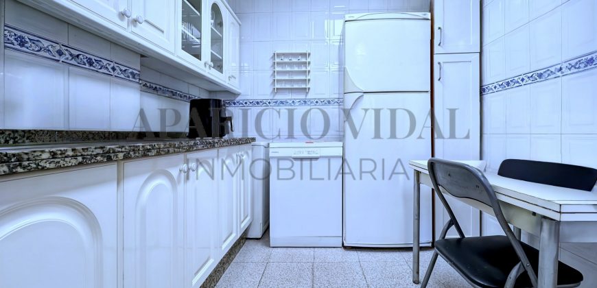 Vivienda Pareada en primera línea de mar con orientación sur y vistas frontales