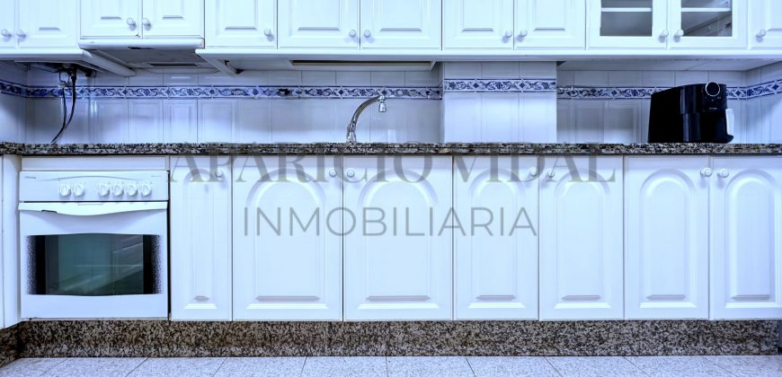 Vivienda Pareada en primera línea de mar con orientación sur y vistas frontales