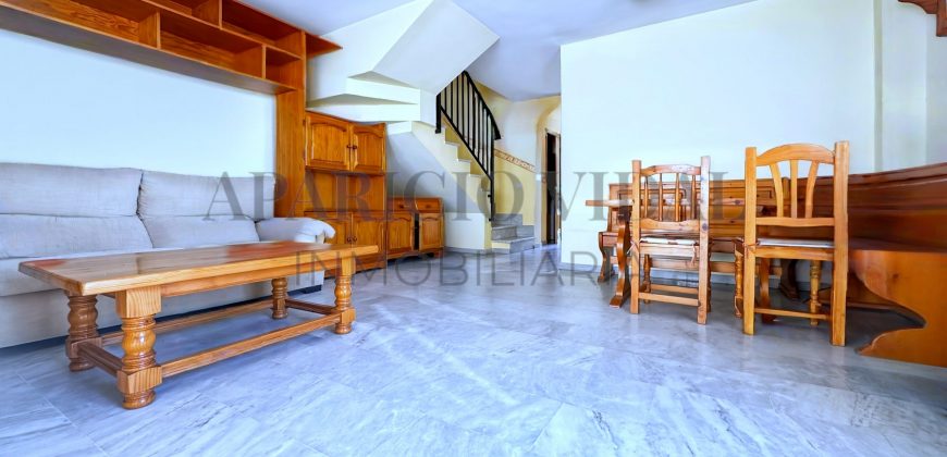 Vivienda Pareada en primera línea de mar con orientación sur y vistas frontales