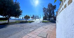 Vivienda Pareada en primera línea de mar con orientación sur y vistas frontales
