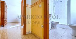 Vivienda Pareada en primera línea de mar con orientación sur y vistas frontales