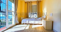 Vivienda Pareada en primera línea de mar con orientación sur y vistas frontales