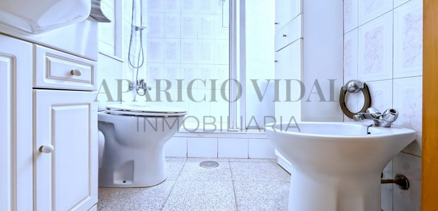 Vivienda Pareada en primera línea de mar con orientación sur y vistas frontales