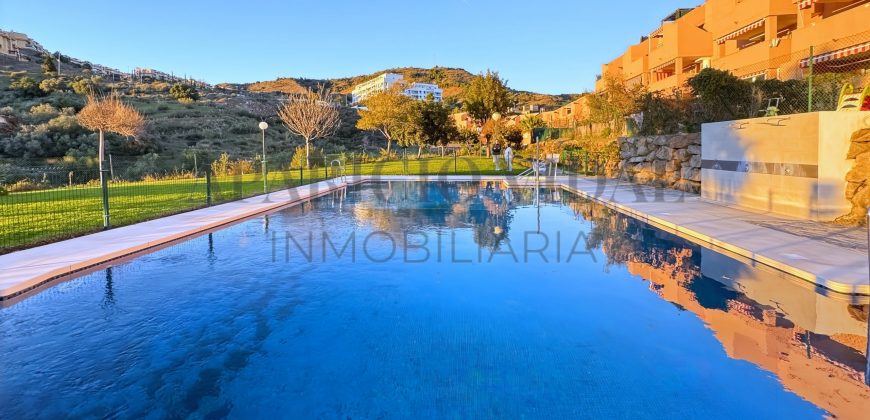 Luminoso piso con vistas al mar y la montaña en Cala del Moral – ideal para familias