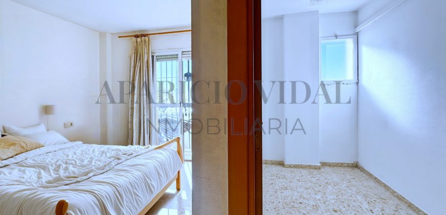 Vivienda Pareada en primera línea de mar con orientación sur y vistas frontales