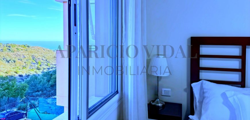 Luminoso piso con vistas al mar y la montaña en Cala del Moral – ideal para familias