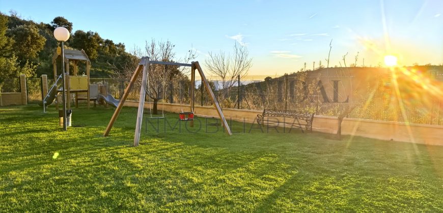 Luminoso piso con vistas al mar y la montaña en Cala del Moral – ideal para familias