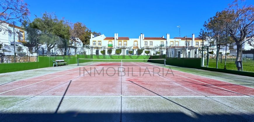 Vivienda Pareada en primera línea de mar con orientación sur y vistas frontales