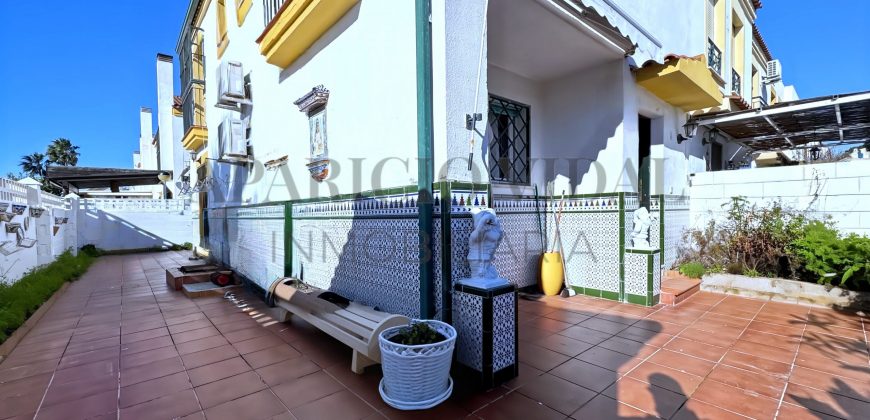 Vivienda Pareada en primera línea de mar con orientación sur y vistas frontales