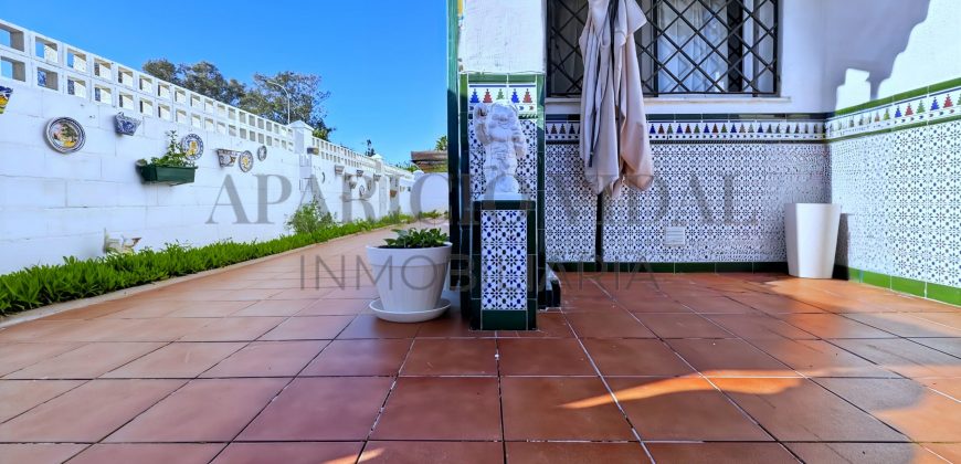 Vivienda Pareada en primera línea de mar con orientación sur y vistas frontales