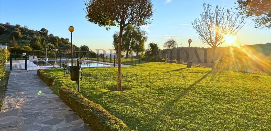 Luminoso piso con vistas al mar y la montaña en Cala del Moral – ideal para familias
