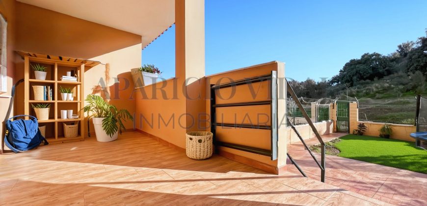 BAJO DÚPLEX CON JARDÍN PRIVADO DE 80 m² EN LA CALA DEL MORAL (MÁLAGA VIRGEN) – IDEAL PARA FAMILIAS
