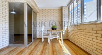 Amplia vivienda de 4 dormitorios con garaje y trastero en Pasaje Herrera Oria – gran potencial de reforma