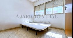 Amplia vivienda de 4 dormitorios con garaje y trastero en Pasaje Herrera Oria – gran potencial de reforma