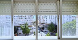 Amplia vivienda de 4 dormitorios con garaje y trastero en Pasaje Herrera Oria – gran potencial de reforma