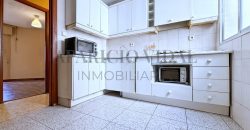 Amplia vivienda de 4 dormitorios con garaje y trastero en Pasaje Herrera Oria – gran potencial de reforma