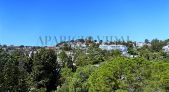 Venta de Piso en Cerrado de Calderón con Vistas Despejadas y Esencia Mediterránea