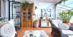 Amplia casa adosada con gran terraza, garaje para dos coches y múltiples posibilidades en Chilches Costa