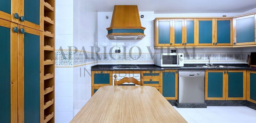 Espectacular piso en El Limonar: espacio, confort y parking doble