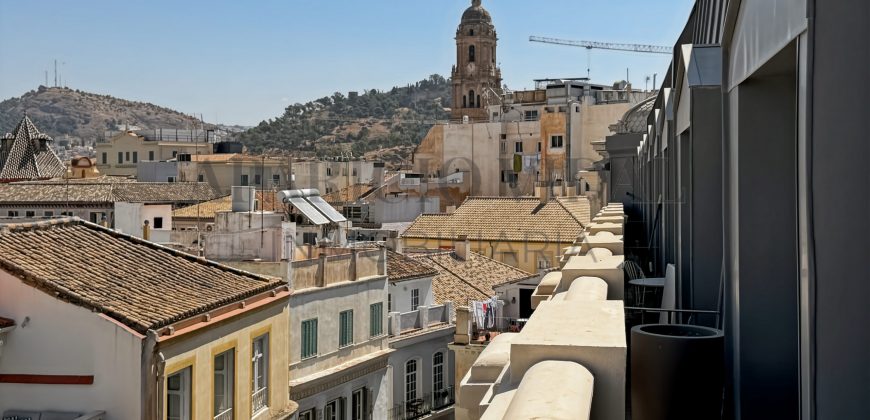 Exclusividad, diseño y la mejor ubicación. Un dúplex único en el corazón del Centro Histórico de Málaga.