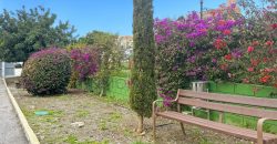 Amplia casa adosada con gran terraza, garaje para dos coches y múltiples posibilidades en Chilches Costa