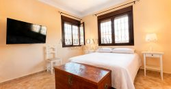 Una casa independiente para vivir con espacio, privacidad y la libertad de disfrutar del exterior.