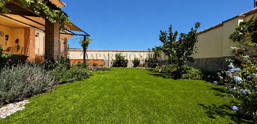Una casa independiente para vivir con espacio, privacidad y la libertad de disfrutar del exterior.