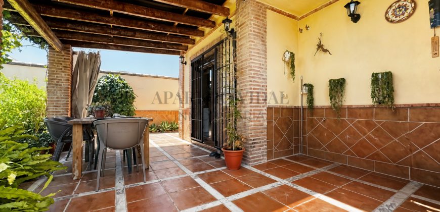 Una casa independiente para vivir con espacio, privacidad y la libertad de disfrutar del exterior.