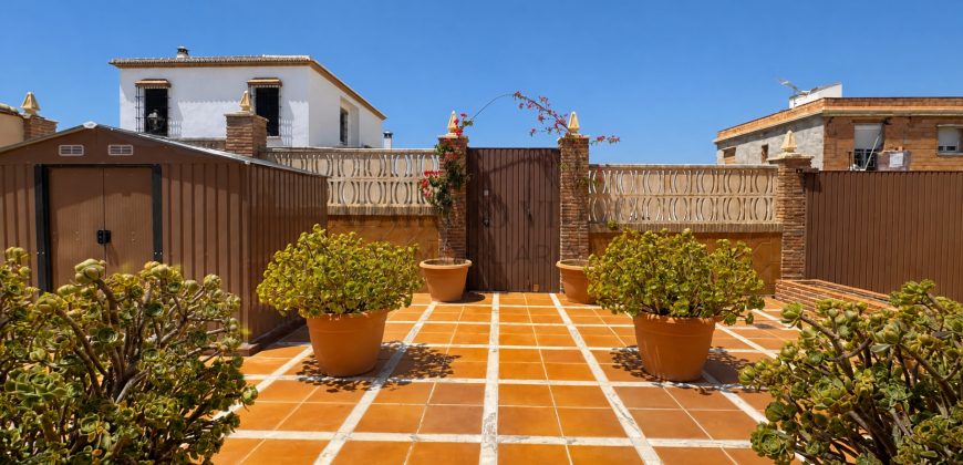 Una casa independiente para vivir con espacio, privacidad y la libertad de disfrutar del exterior.