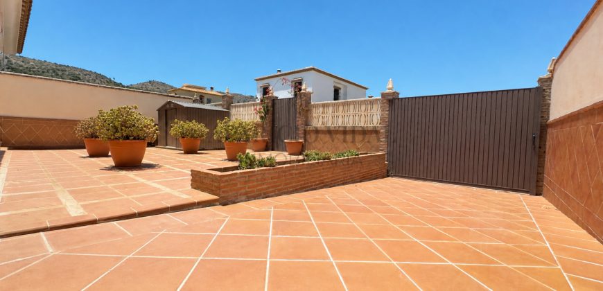 Una casa independiente para vivir con espacio, privacidad y la libertad de disfrutar del exterior.
